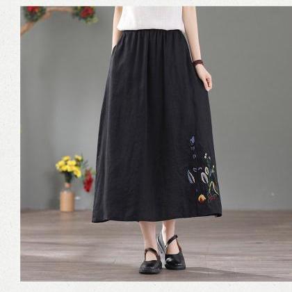 Woman Vintage Embroidered Skirt High Waist Skirt..